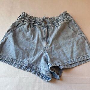 Hollister women’s size small ultra high rise moms shorts Jean